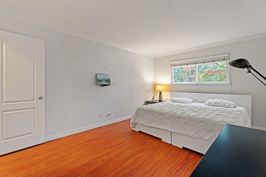 202 1550 Barclay Street