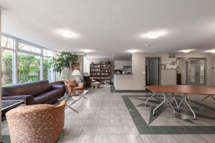 204 456 Moberly Road