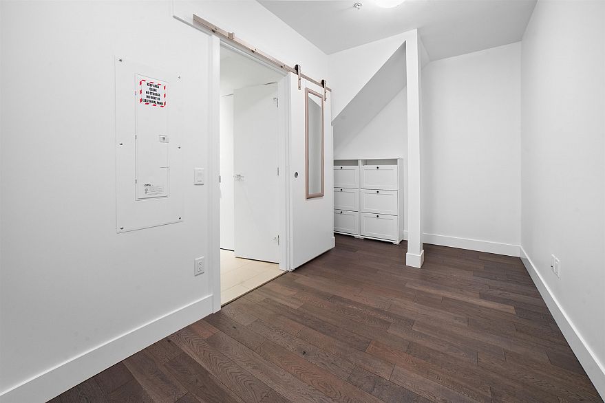 7458 Granville Street