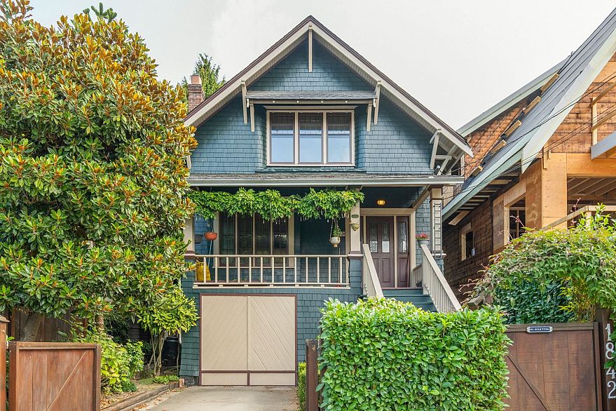 1842 Macdonald Street