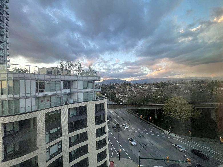 954 5515 BOUNDARY ROAD, Vancouver BC V5R 0E3