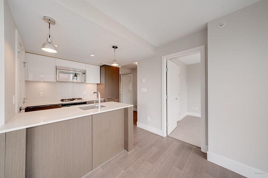 801 538 W 7th Avenue