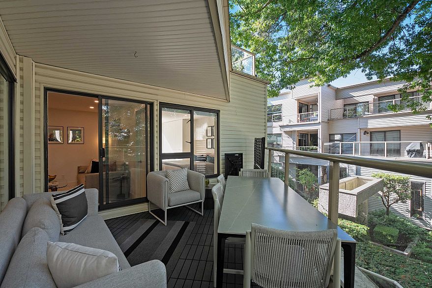 301 1350 Comox Street