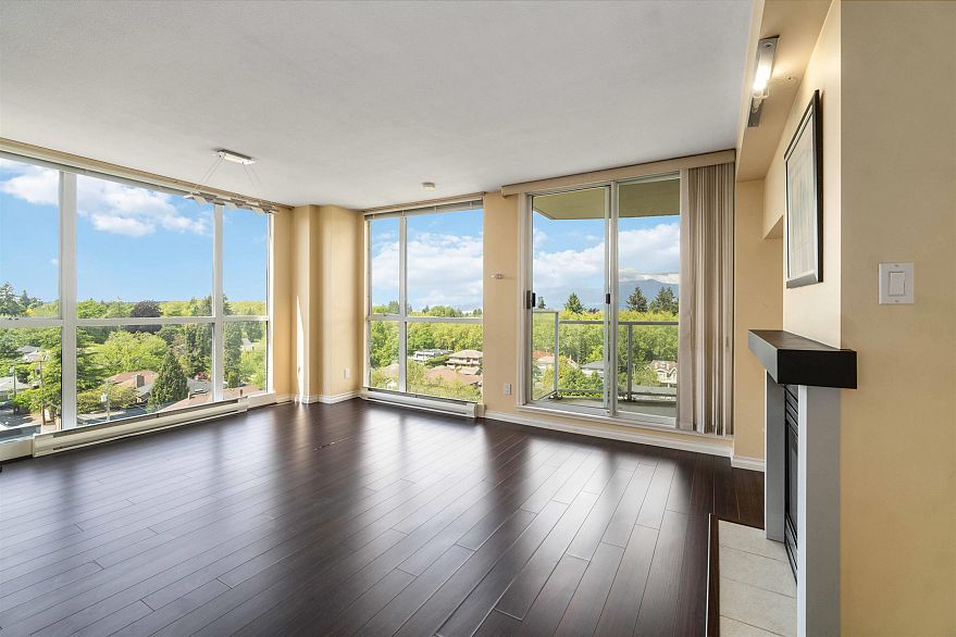 1002 2121 W 38th Avenue