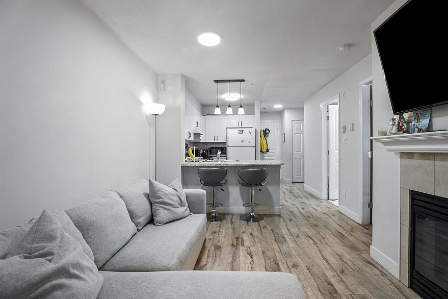 203 3278 Heather Street