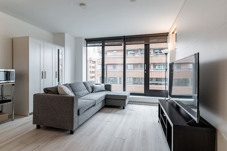 1305 1133 Hornby Street