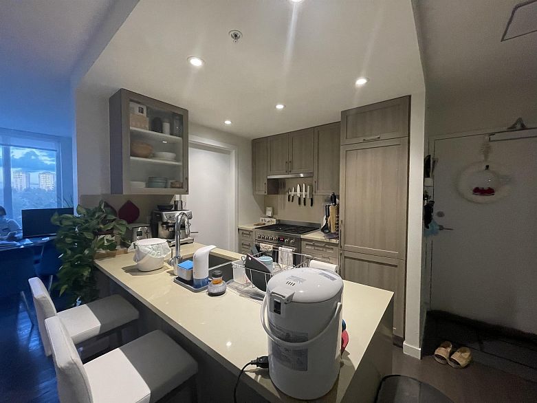 954 5515 BOUNDARY ROAD, Vancouver BC V5R 0E3