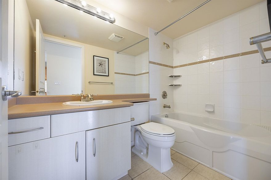 1001 5639 Hampton Place