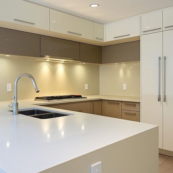 306 6168 East Boulevard