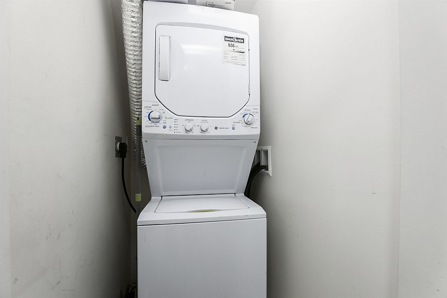 203 3278 Heather Street