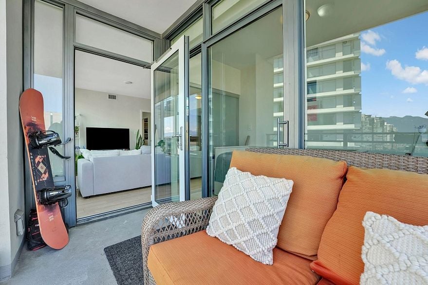 1510 111 E 1st Avenue