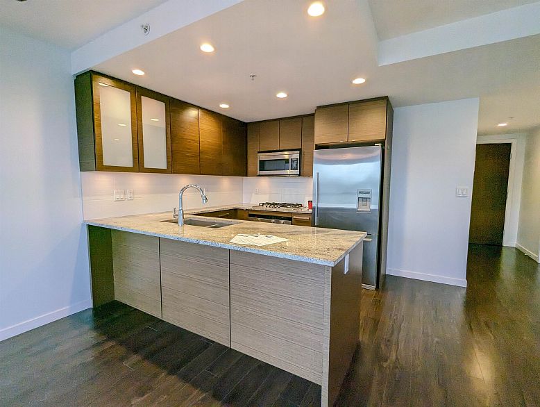 608 6311 Cambie Street