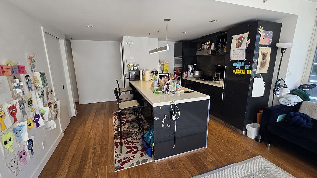 809 777 Richards Street