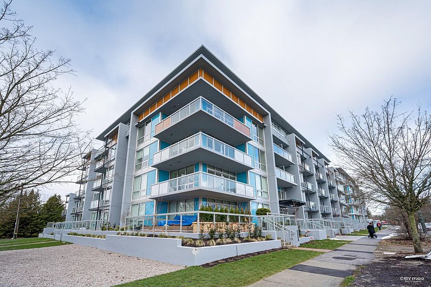 206 5289 Cambie Street