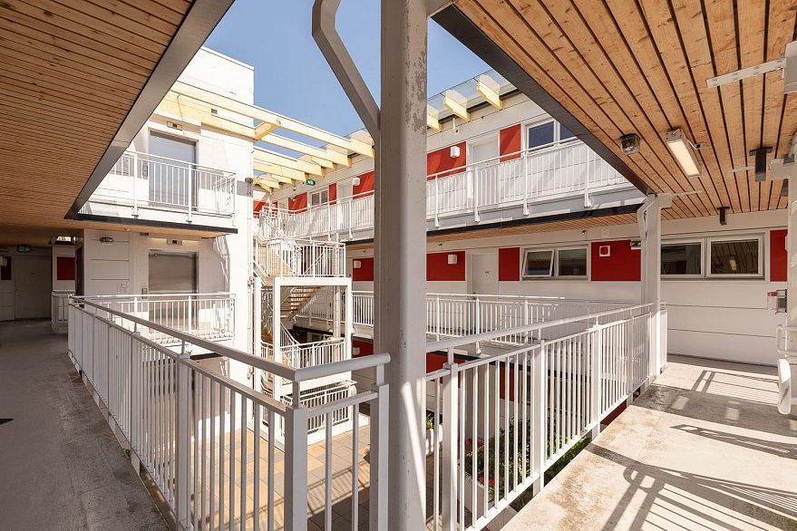 311 688 E 19th Avenue