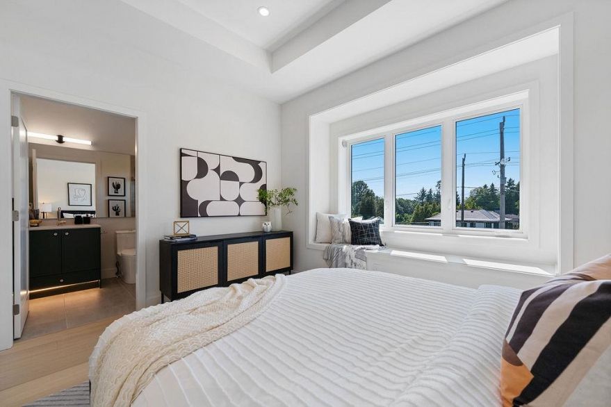 2 8508 East Boulevard