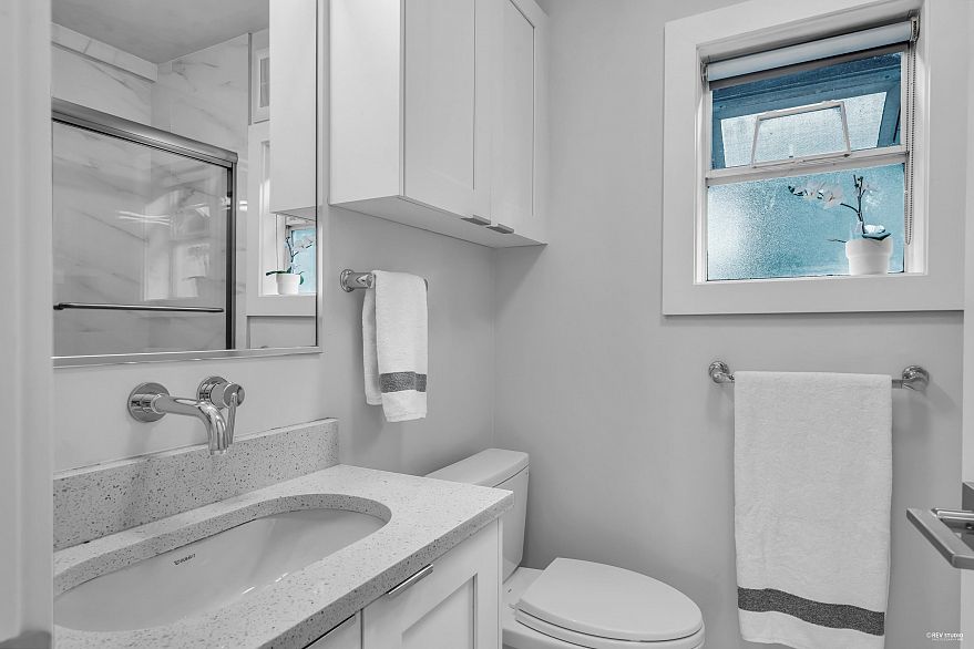 3403 Carolina Street