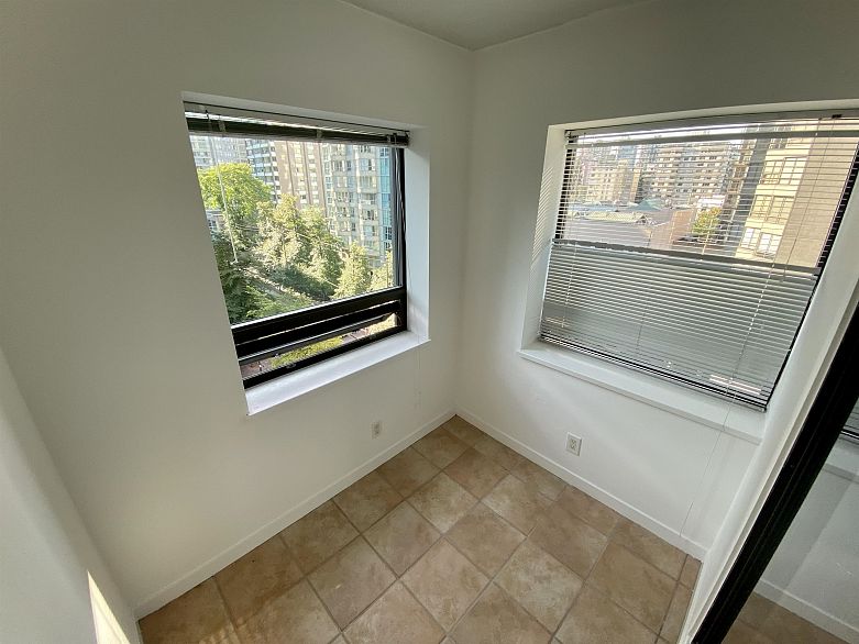 905 1367 Alberni Street