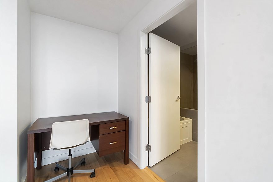 2803 108 W Cordova Street