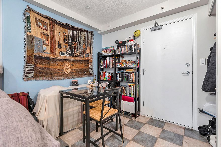 1501 63 Keefer Place