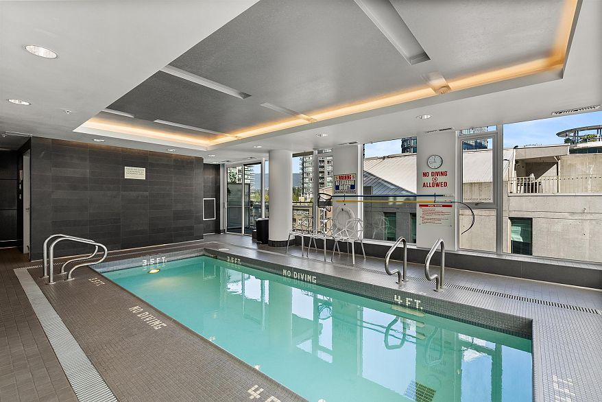 901 1409 W Pender Street