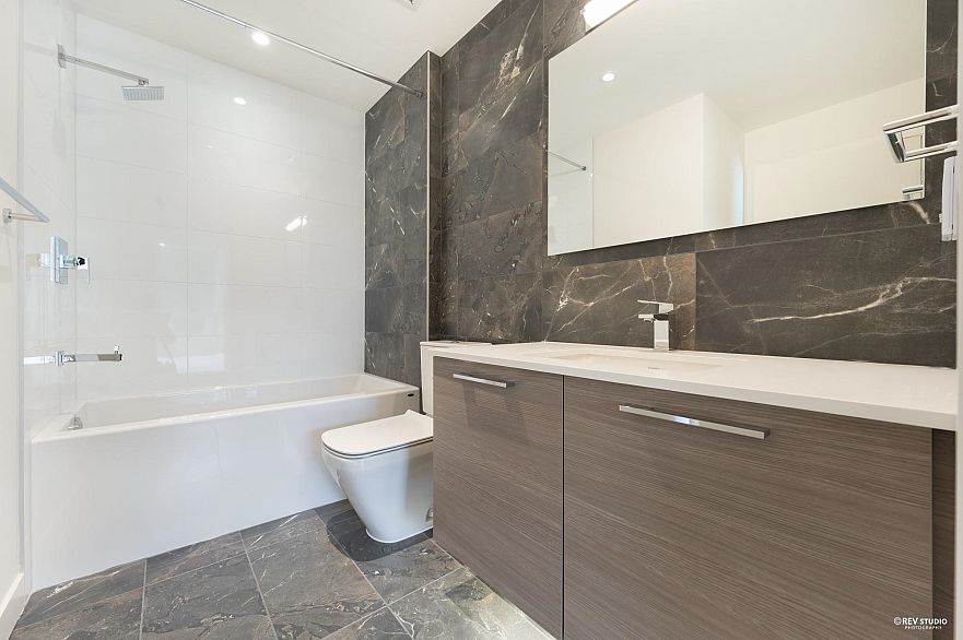 206 5289 Cambie Street