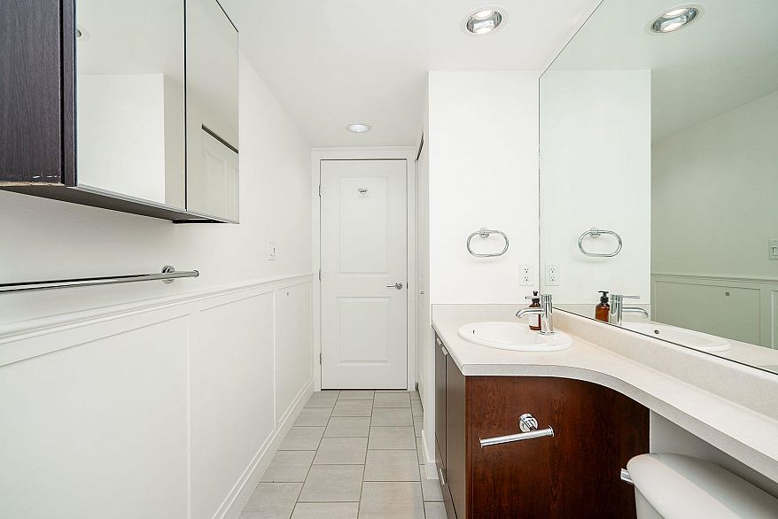 601 1001 Richards Street