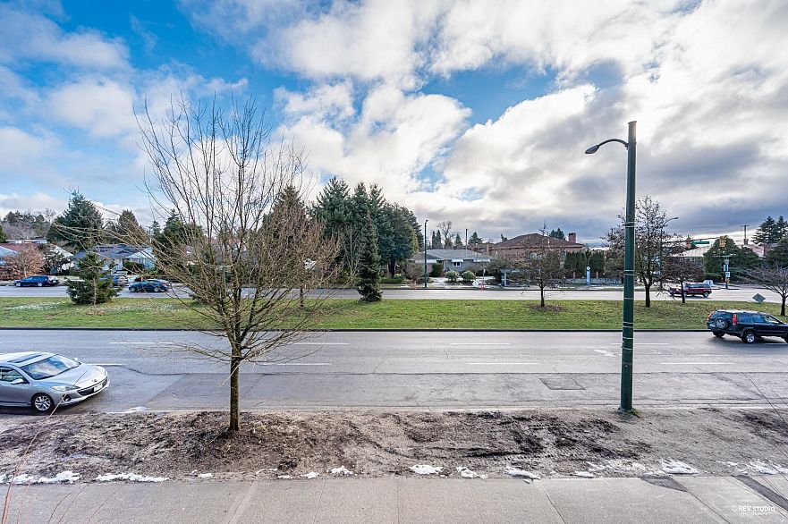 206 5289 Cambie Street