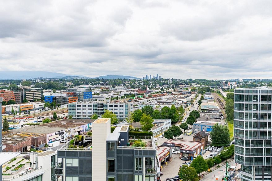 905 161 E 1st Avenue