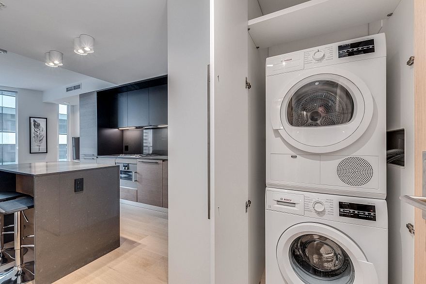 1102 1289 HORNBY STREET, Vancouver BC V6Z 1W4