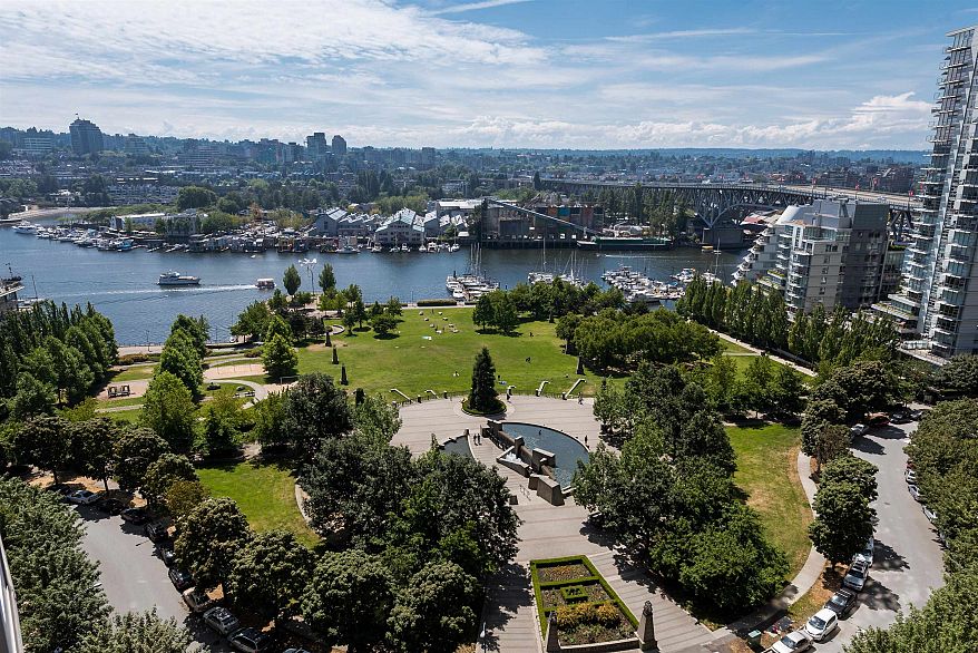 1438 RICHARDS STREET, Vancouver BC V6Z 3B8