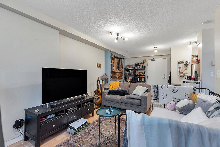 1501 63 Keefer Place