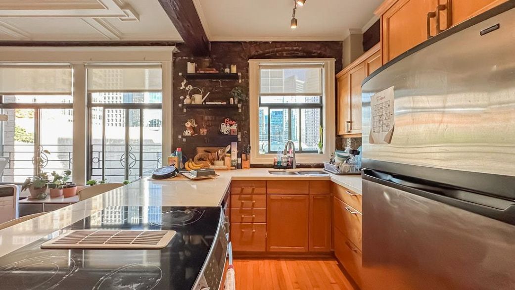 64 777 Burrard Street