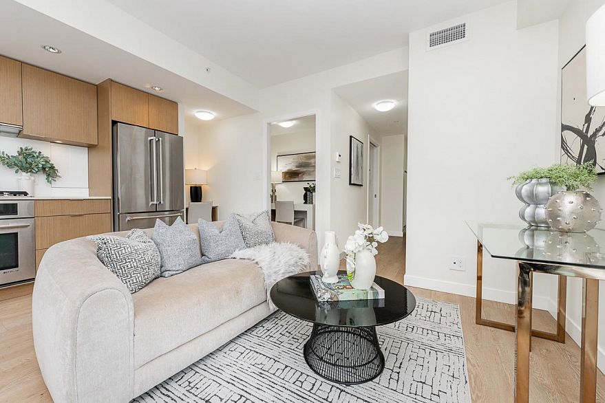 905 161 E 1st Avenue