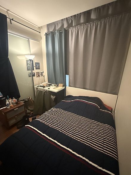 412 1205 Howe Street