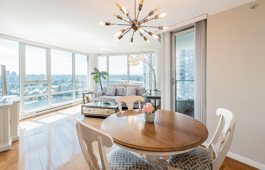 1438 RICHARDS STREET, Vancouver BC V6Z 3B8