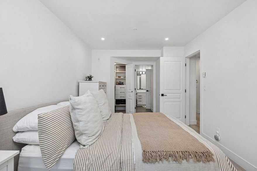 232 4550 Fraser Street