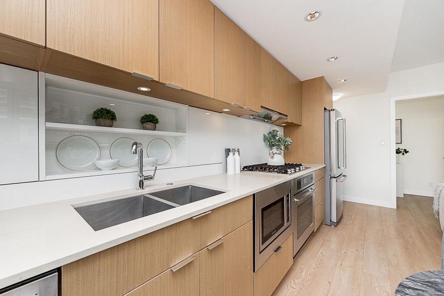 905 161 E 1st Avenue