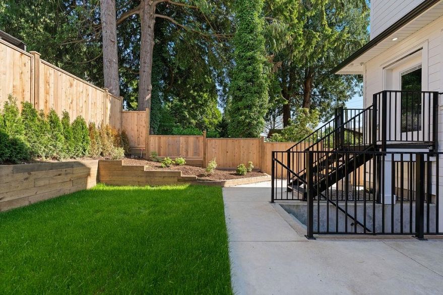 2 8508 East Boulevard