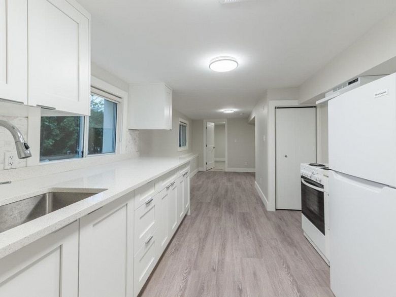 3403 Carolina Street