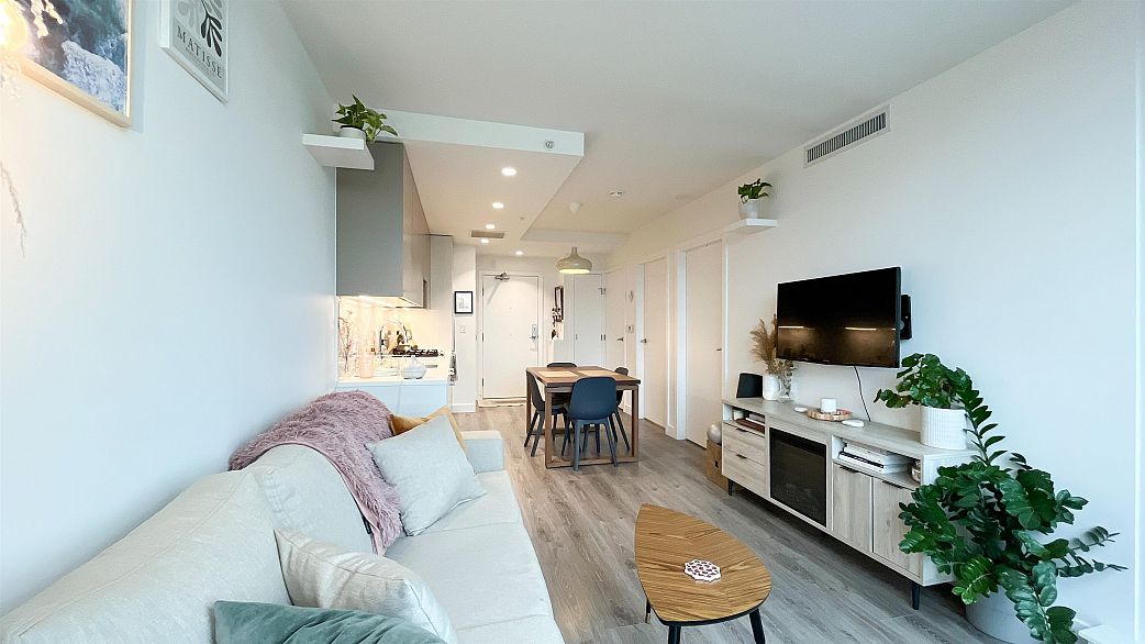 210 8181 Chester Street