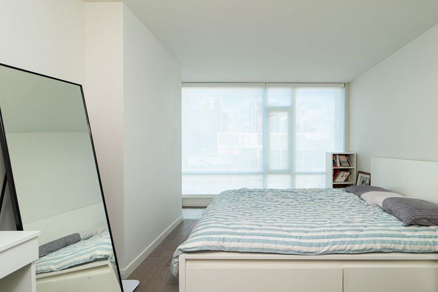 811 161 W Georgia Street