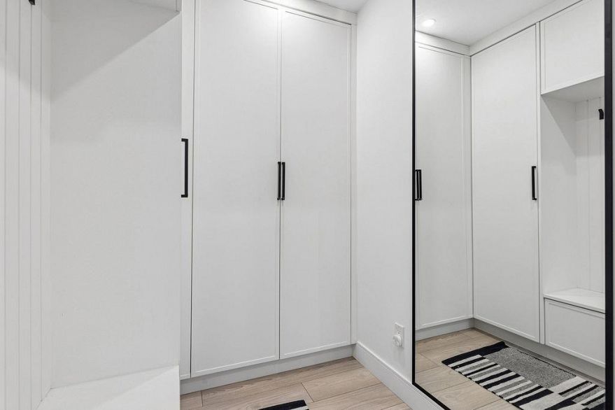 232 4550 Fraser Street