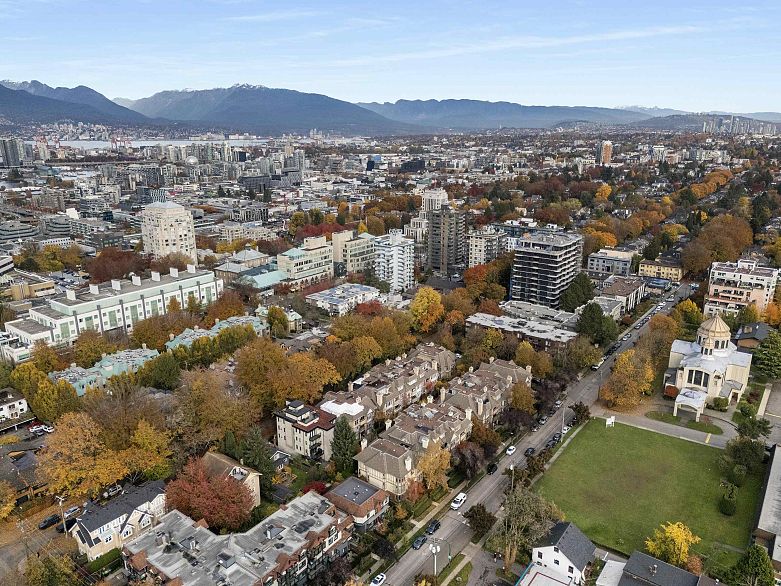 103 628 W 13th Avenue