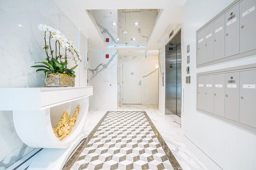 303 2239 W 7th Avenue