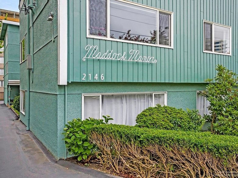 3 2146 W 43rd Avenue