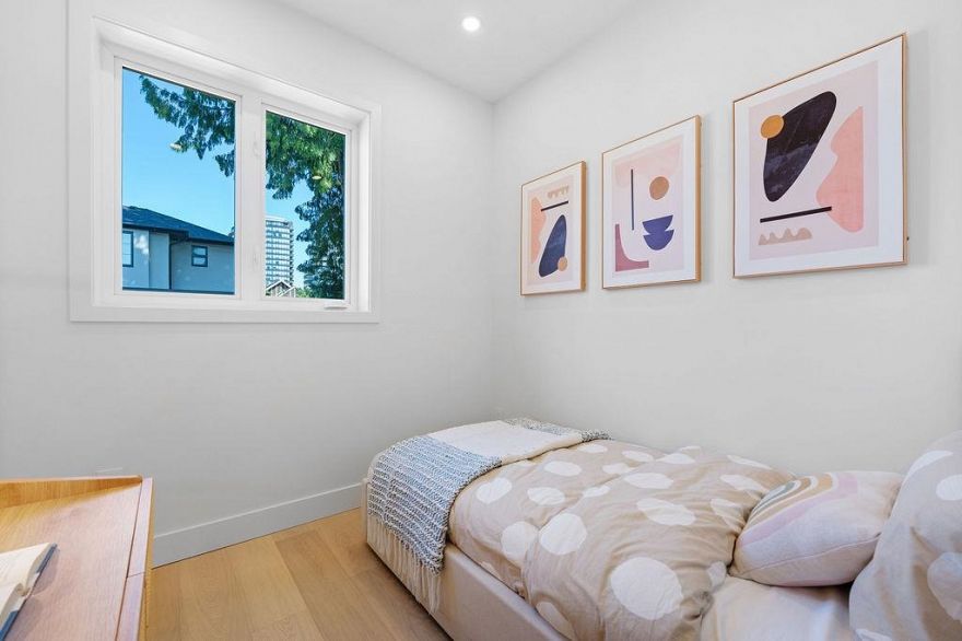 2 8508 East Boulevard