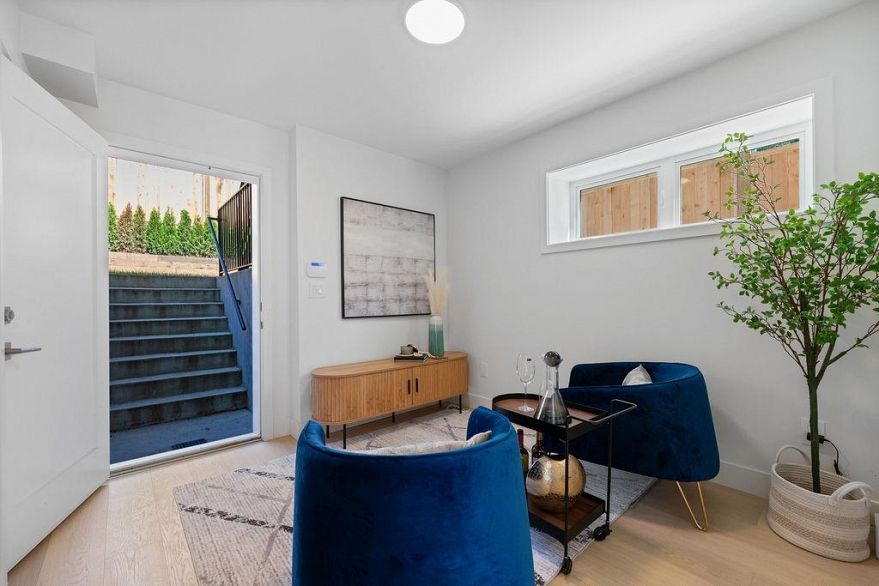 2 8508 East Boulevard