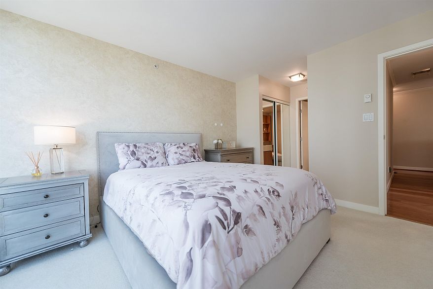 1438 RICHARDS STREET, Vancouver BC V6Z 3B8