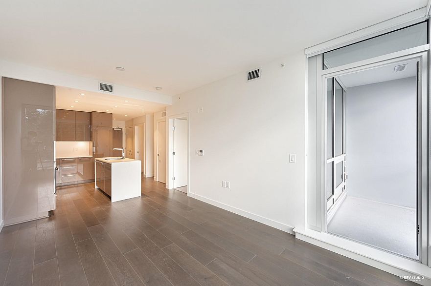 206 5289 Cambie Street